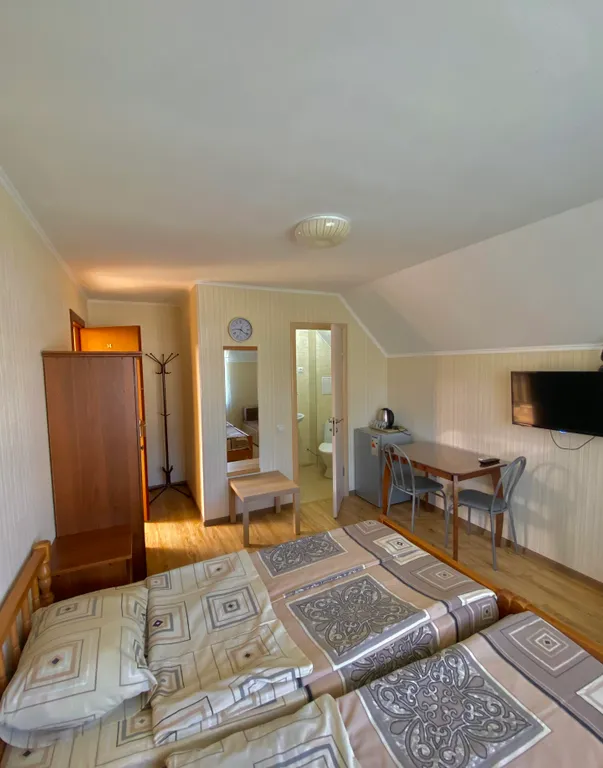 Квартира Двухместный номер в гостевом доме с бассейном — Лазаревское