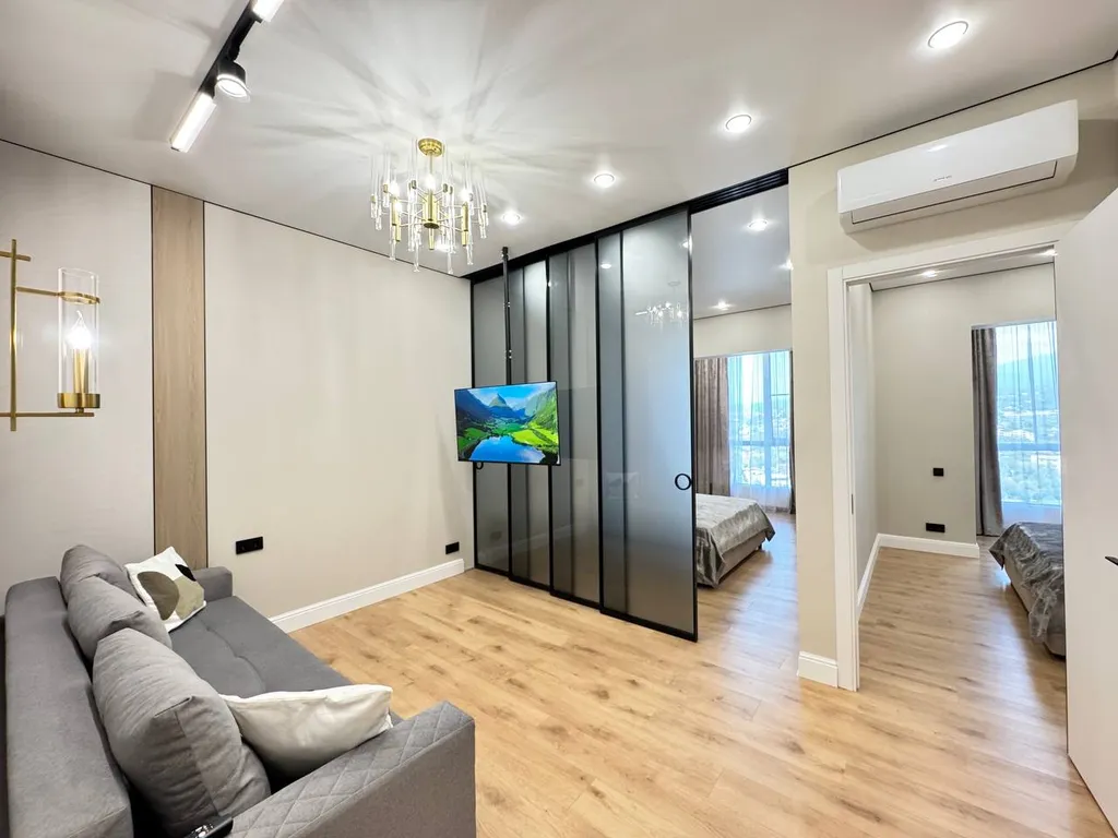 3-комнатная с видом на горы в ЖК Комфорт Сити, рядом с ТЦ MEGA