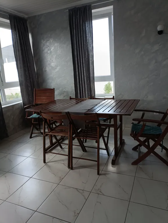 Загородный дом с бассейном