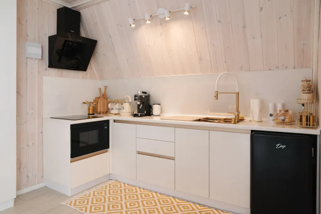 Villa Roma Телецкое - панорамный А-фрэйм 3 с видом на горы и озеро