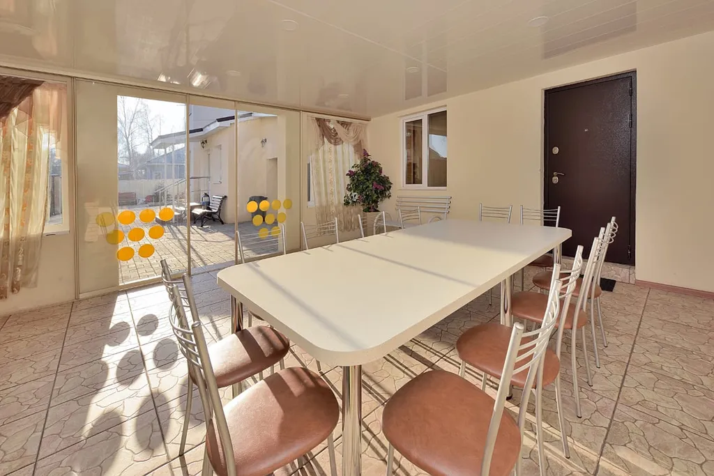 Большой, уютный семейный дом