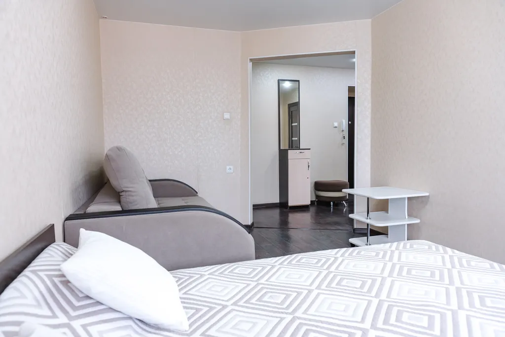 Чистая уютная 1-комнатная в центре, заселение до 23-00 часов