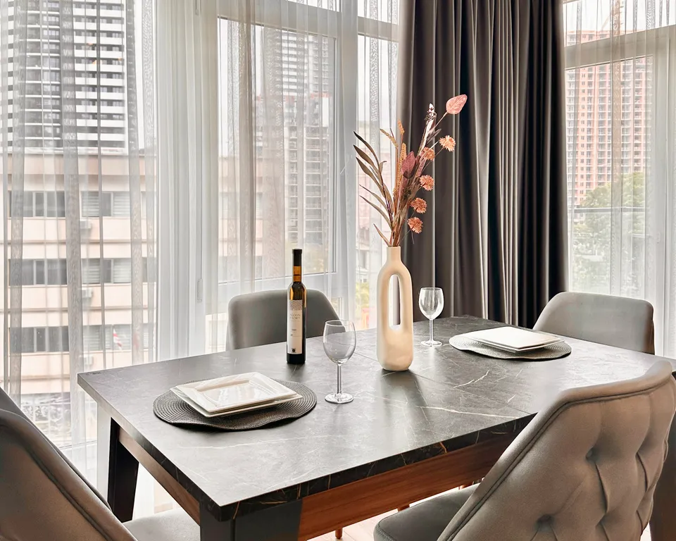 2-комнатный апартамент в ЖК White Sails с бассейном и парковкой