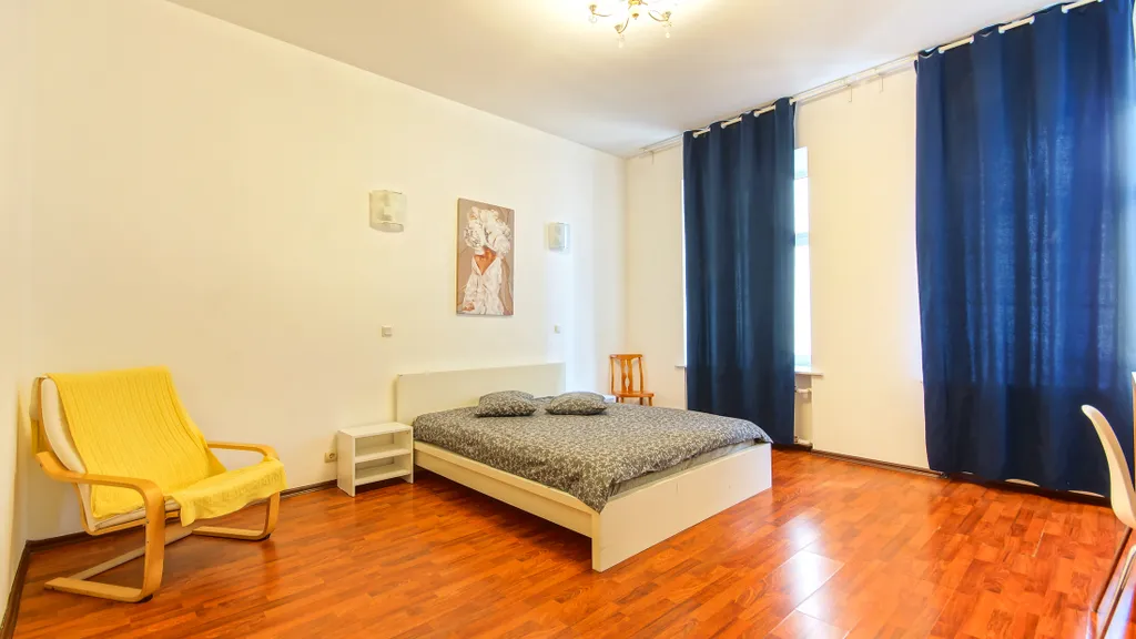 Квартира Квартира 3 спальни, лифт, вид на площадь — Санкт-Петербург