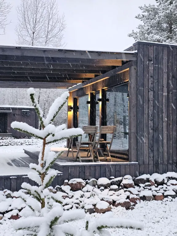 Коттедж Вилла Yksi c видом на озеро и зоной барбекю — Приозерск