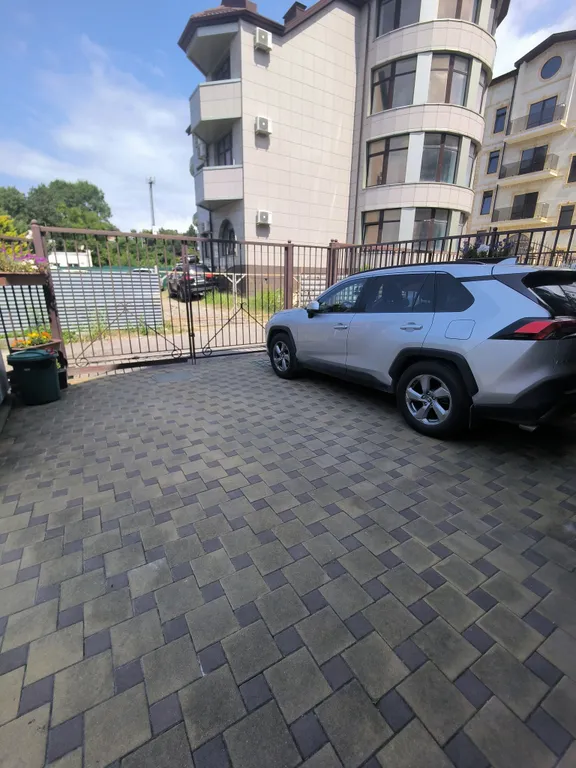 Просторный номер с видом на море и парковкой на 1 линии