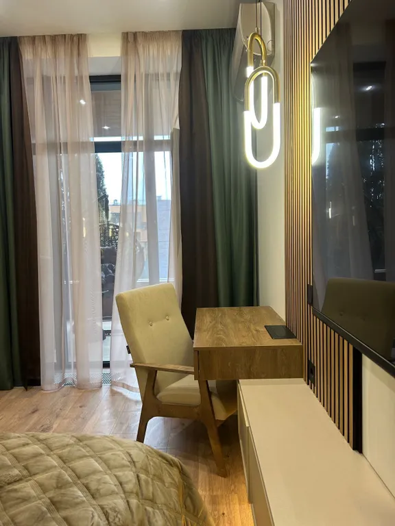 Двухкомнатный апартамент AURA