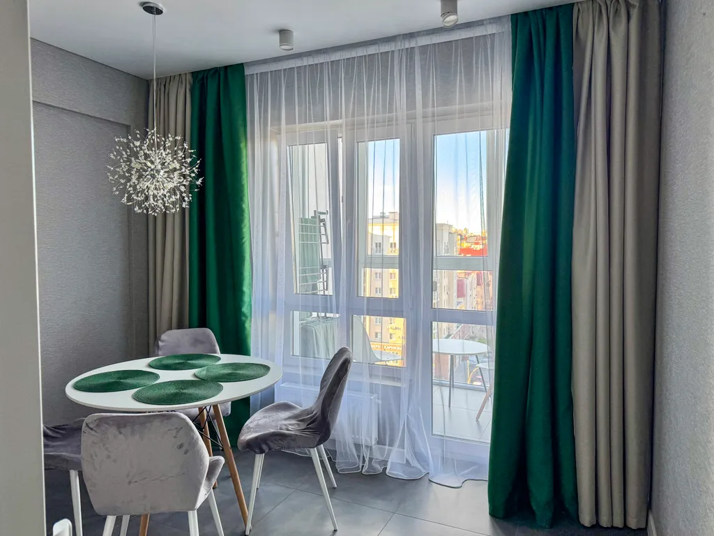 Просторная, красивая квартира в центре с прекрасным видом на реку и на город