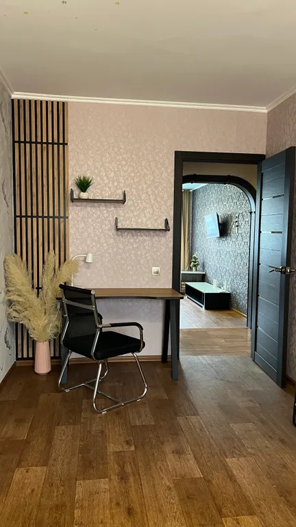 Квартира у сквера — аренда посуточно в Саяногорск