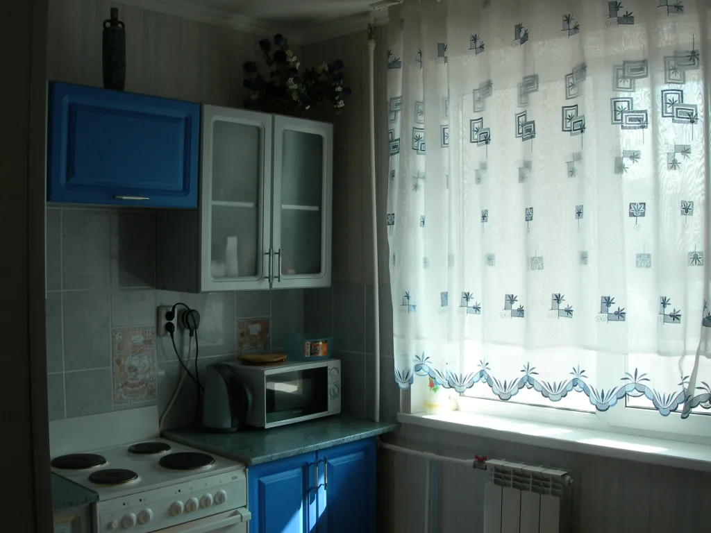 1-комнатная квартира рядом воинской частью, учебкой и УВАУГА