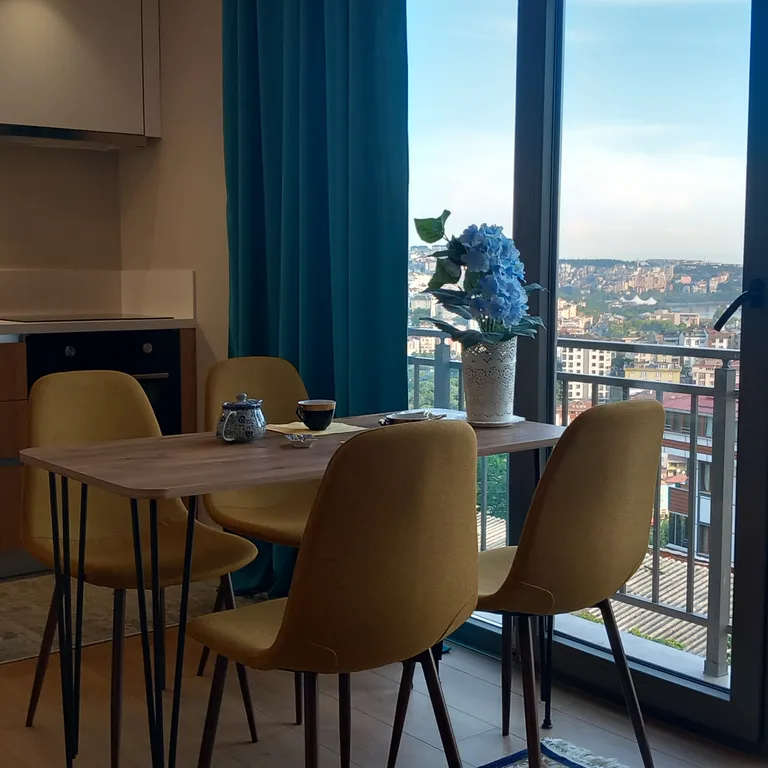 Квартира с видом на залив Золотой Рог