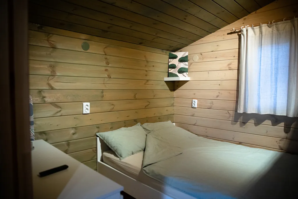 Коттедж Отдельный, уютный дом в 100 метрах от моря — Новоотрадное