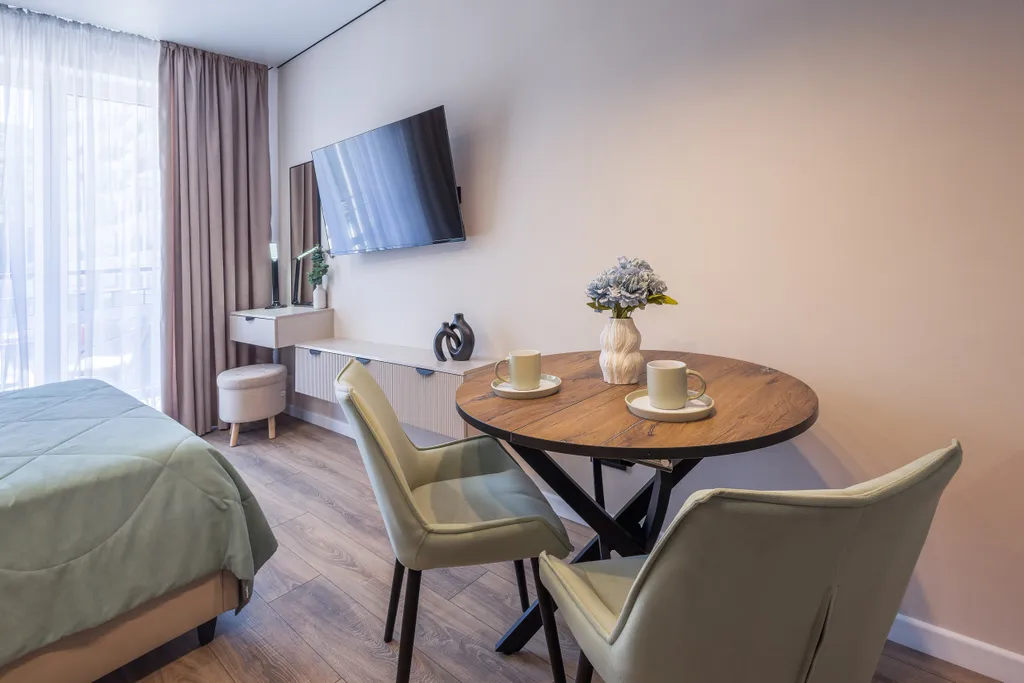 Студия с современным ремонтом в ЖК Летний