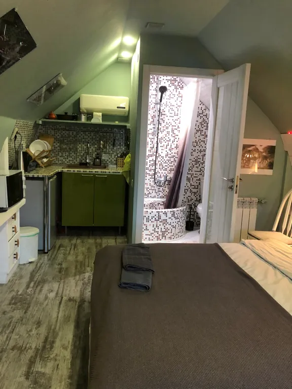 Студия в саду