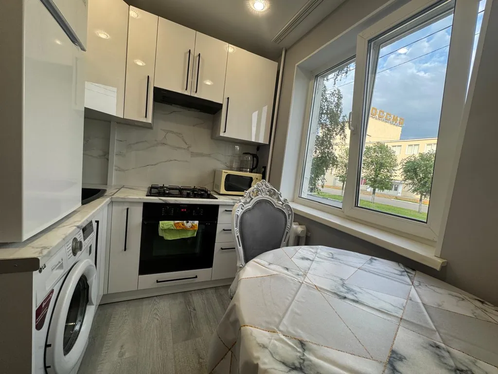 Двухкомнатная квартира в центре с дизайнерским ремонтом