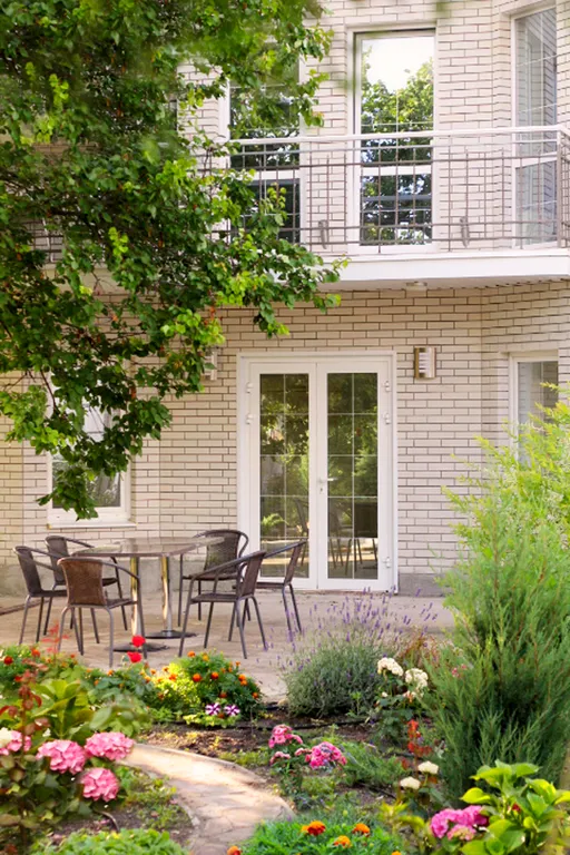 Коттедж White house