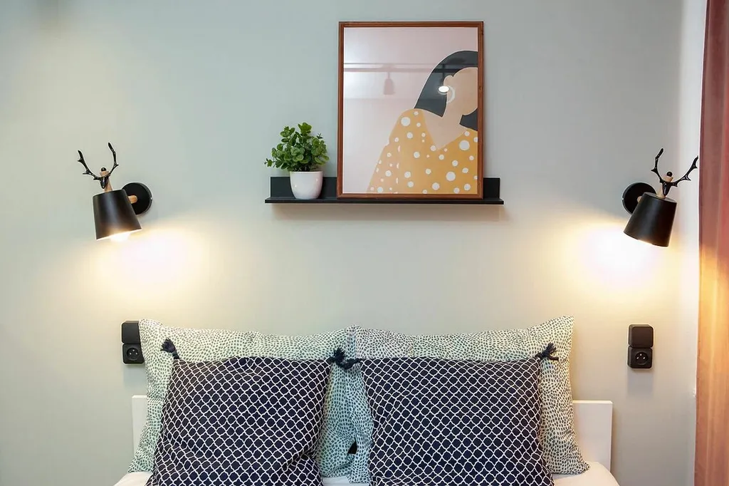 Стильная студия возле метро для двоих гостей