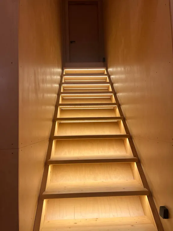 Барнхаус на берегу реки Кундыш