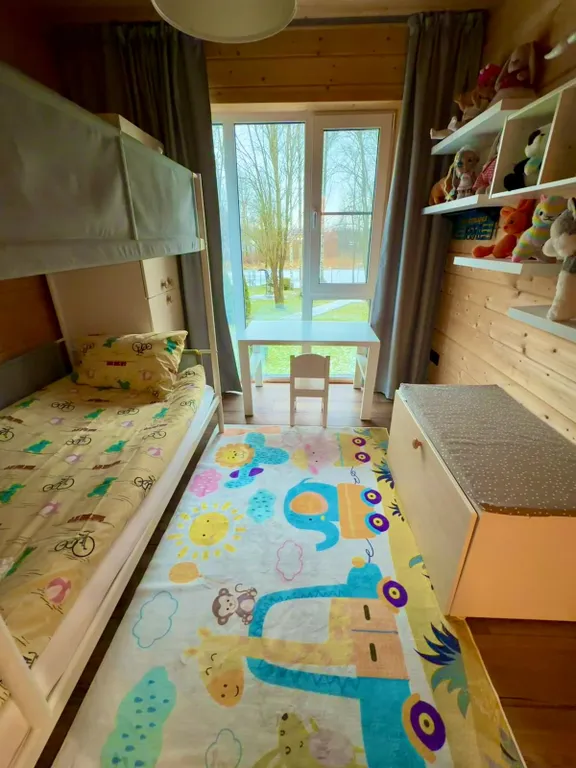 Дом Благодать у пруда семейный