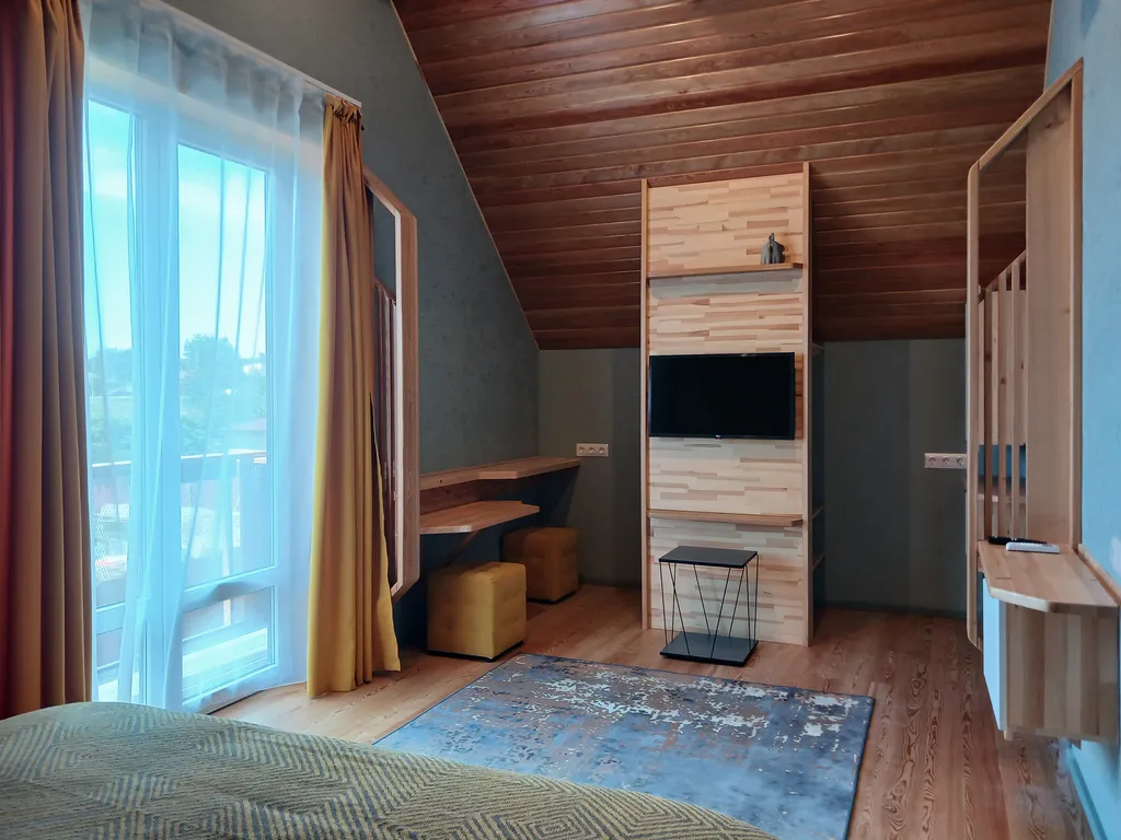 Дом с бассейном