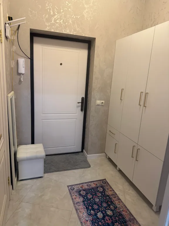 Комфортабельная евро-2-х комнатная квартира в престижном районе Нальчика