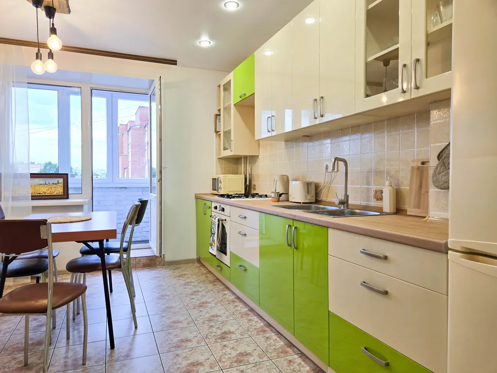 Большая двушка в центре Сеть ЙоХоум