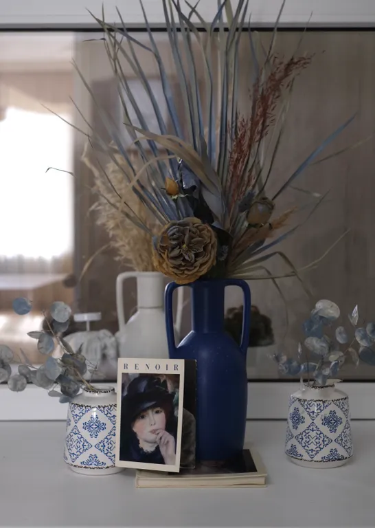 Старинный дом с двориком в центре