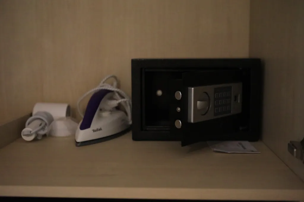 Милая квартира с отдельной спальней около моря Пляж Камала