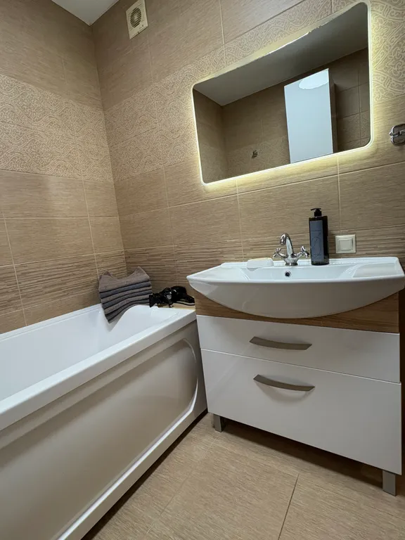 Просторная квартира для большой семьи у Гостинного двора