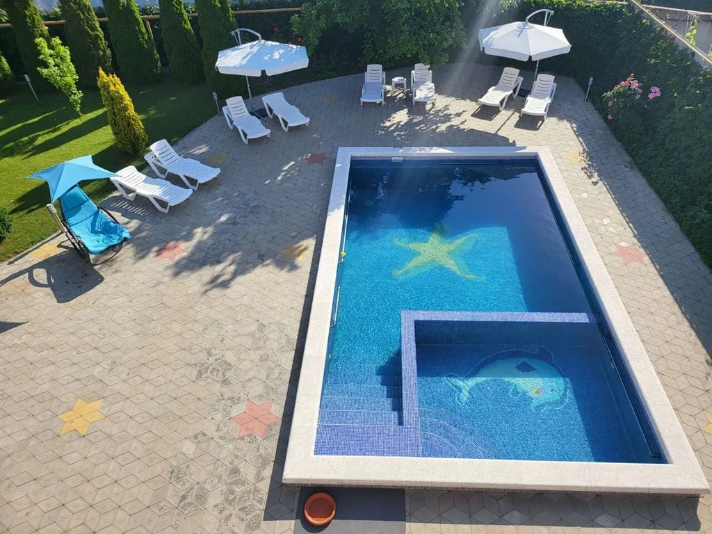 Гостевой дом с бассейном