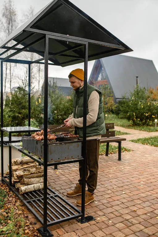 Дом с сауной на берегу реки