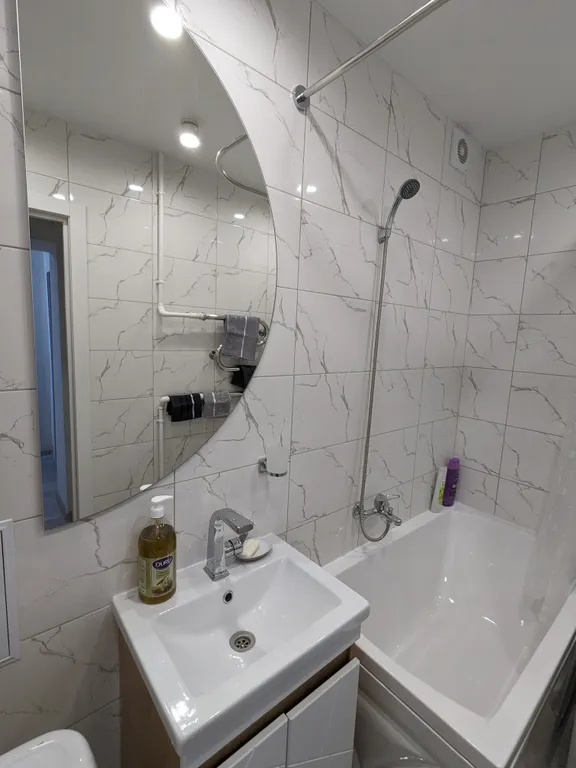 Двухкомнатная квартира рядом с Ледовым дворцом