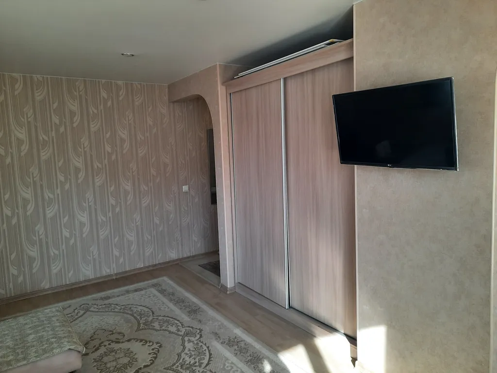 Уютная квартира рядом с КГУ, рынком