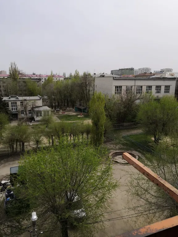 Апартамент возле Ворошиловского торгового центра