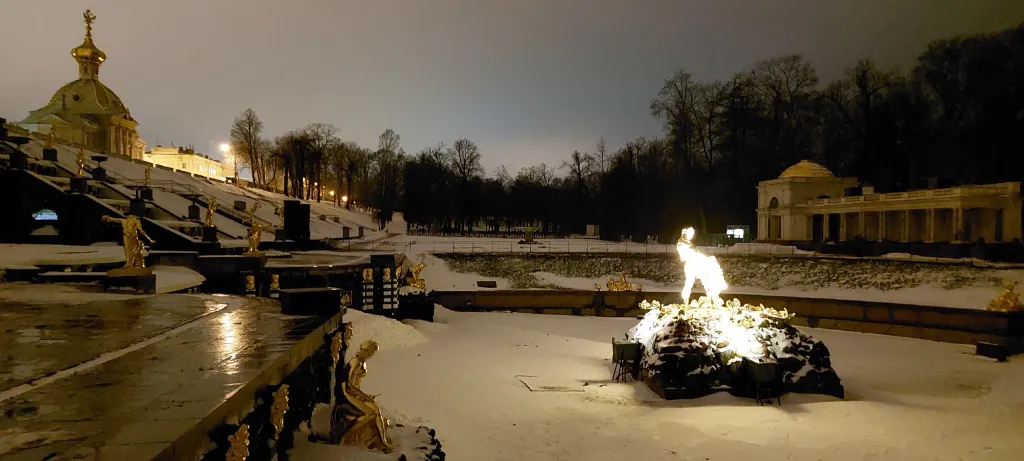 Видовая квартира напротив фонтанов Музея-заповедника Петергоф