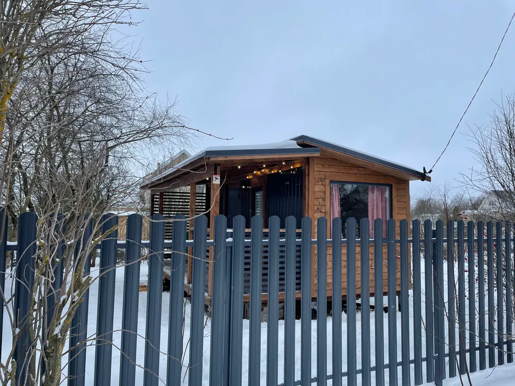 Уютный домик в тишине у озера Кипень