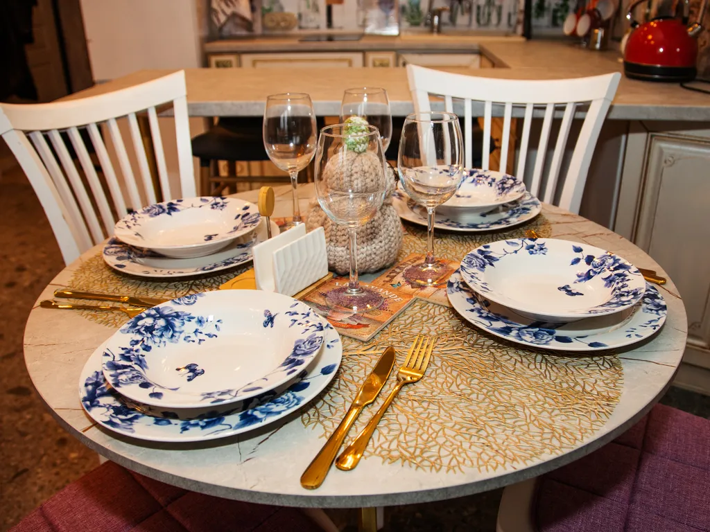 Коттедж Домик в стиле прованс с видом на бассейн — Сойкино