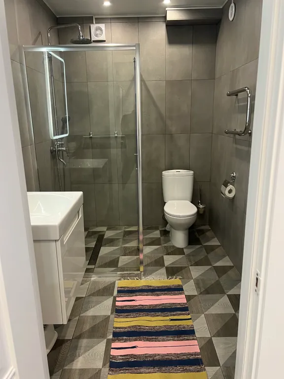 Уютный дом у леса