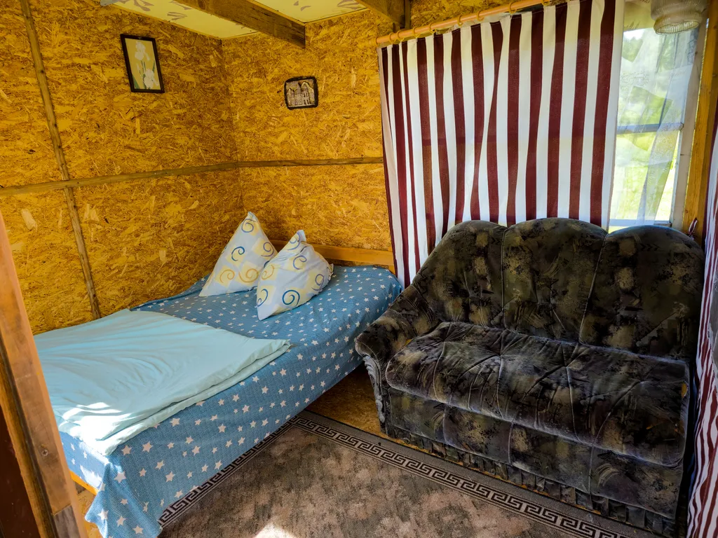 Дом с баней на берегу озера