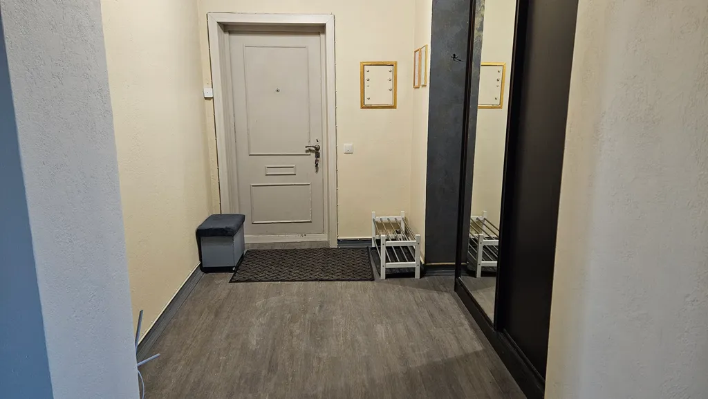 Квартира Квартира Просторная 3-комнатная в центре рядом с красивым парком — Екатеринбург