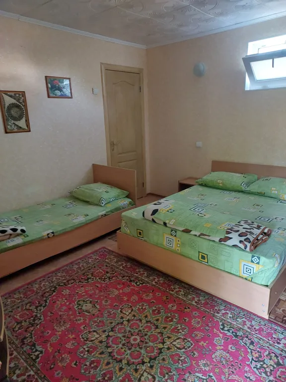 Квартира Квартира Уютная, очень зеленая дача у моря — Севастополь