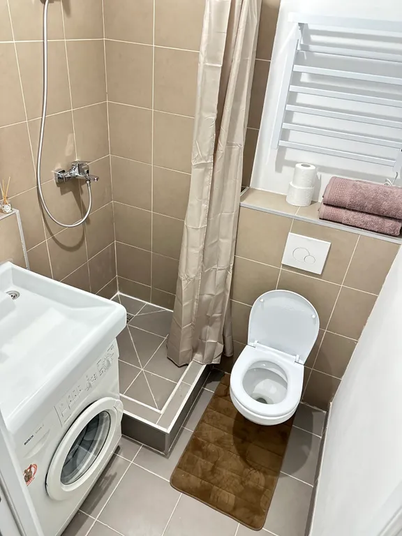 Уютная квартира с балконом и очень удобной кроватью