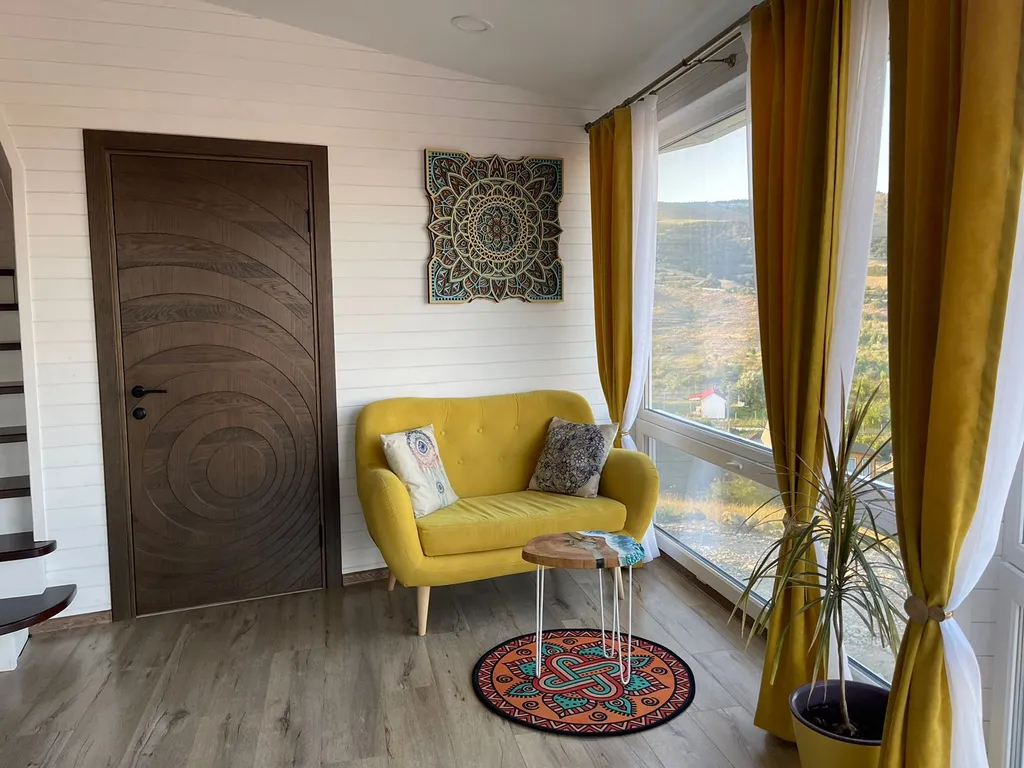 Купольный дом с видом на горы и море