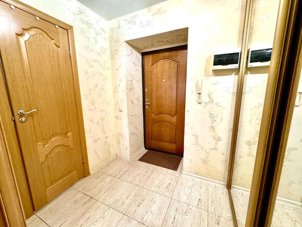 Красивая, уютная квартира в новом доме рядом с ТЦ "Космопорт"