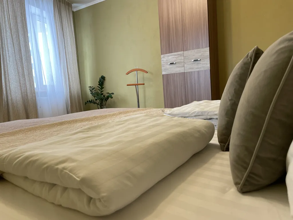 Квартира 3-комнатная Квартира — Калининград