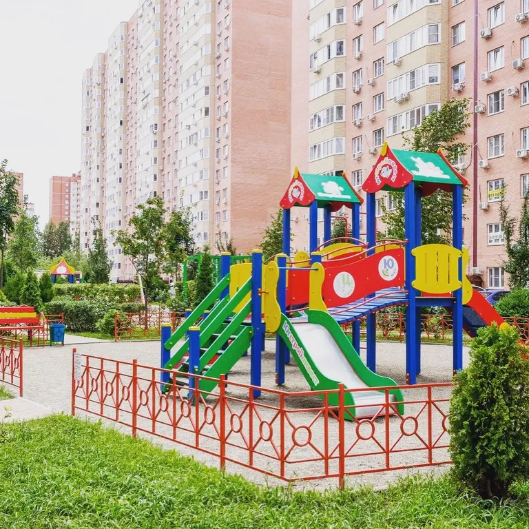 Квартира Апартаменты LikeHome Лазурные вблизи стадиона и парка Галицкого — Краснодар