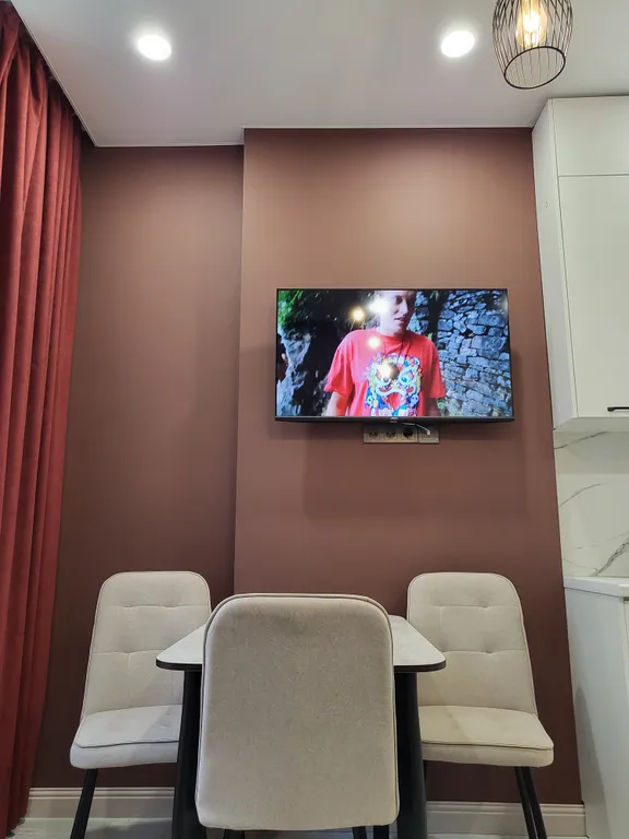 Евродвушка с авторским дизайном, в центре, около Мега парка