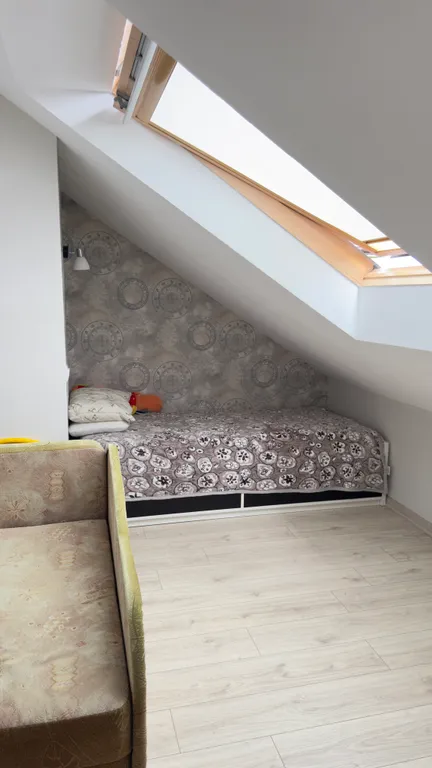 Просторная двухуровневая квартира в пяти минутах от моря