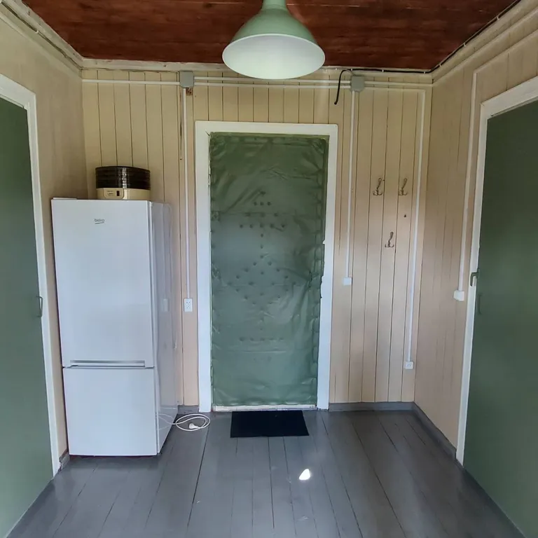 Дом с баней у леса