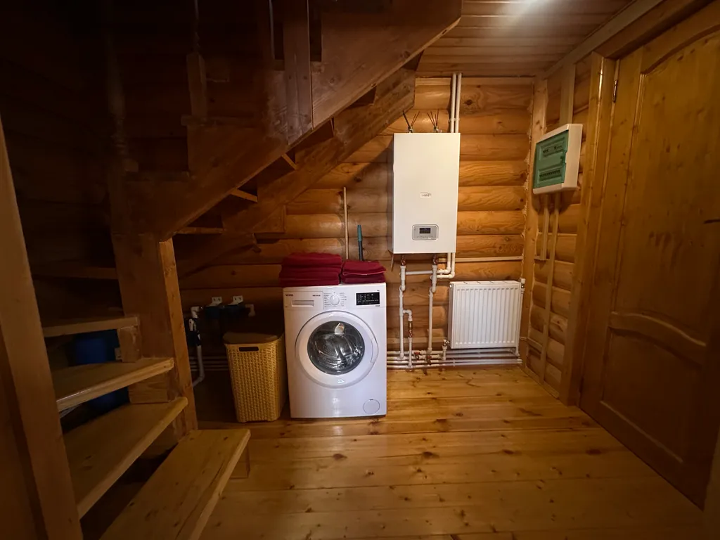 Коттедж Уютный дом с видом на пруд — Селятино